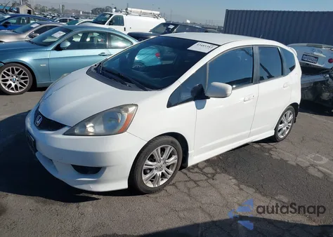 2010 Honda Fit Sport из США, поврежденный, VIN JHMGE8H47AS028520